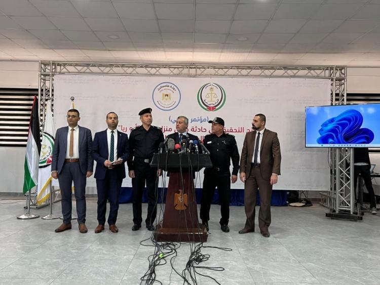 جانب من مؤتمر الداخلية حول نتائج التحقيق في حريق جباليا