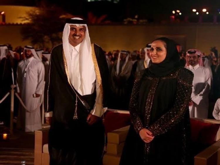الشيخة المياسة وأمير قطر