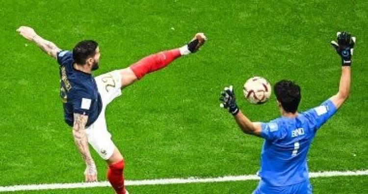 فرنسا تتقدم على المغرب بهدف نظيف