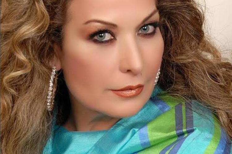 الفنانة رغدة