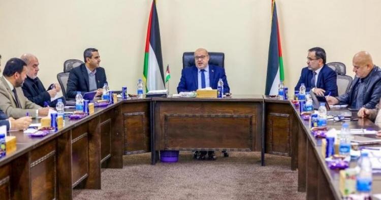 خلال اجتماع لجنة العمل الحكومي بغزة