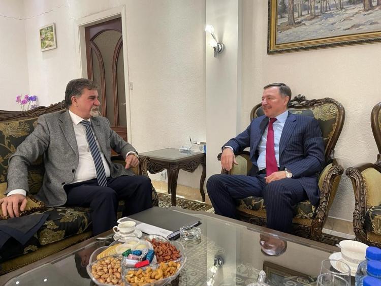 المبعوث الخاص للرئيس الروسي خلال اجتماعه مع السفير أنور عبد الهادي