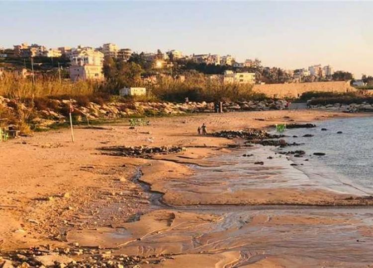 انحسار مياه البحر