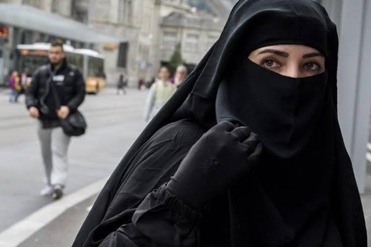 النقاب