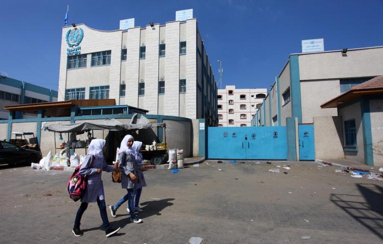 مدارس وكالة غوث وتشغيل اللاجئين الفلسطينيين "اونروا" في قطاع غزة