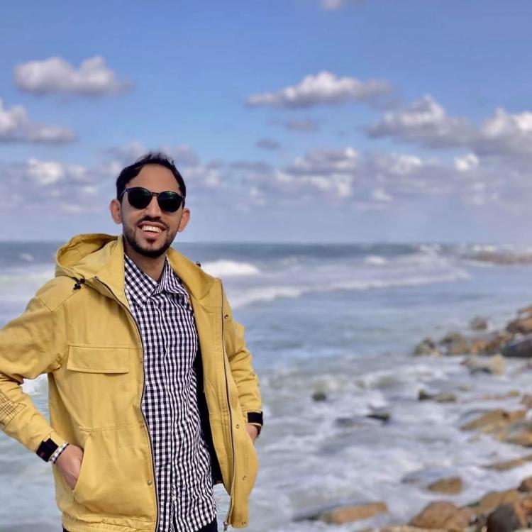 الصحافي هاني ابو رزق