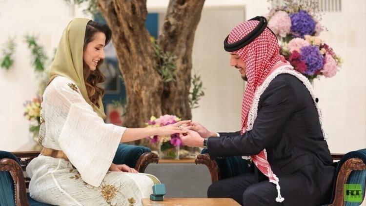 ولي العهد الأردني  وخطيبته السعودية