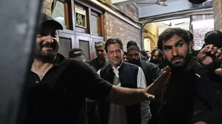 القبض على عمران خان