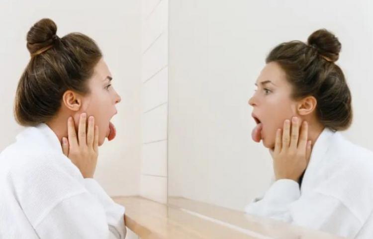 لسانك يخبرك بصحتك العامة