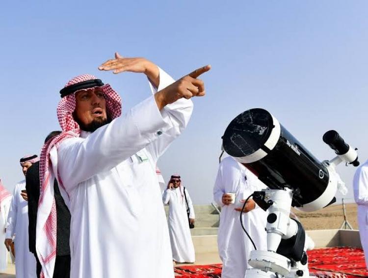 تحري الهلال