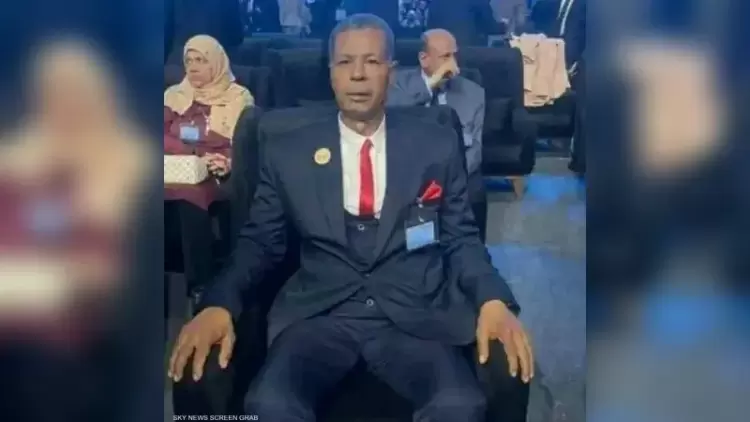 مدير المدرسة سليمان عبدالحميد