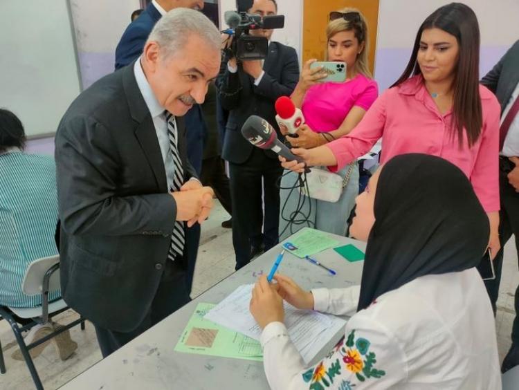 رئيس الوزراء الفلسطيني الدكتور محمد اشتية