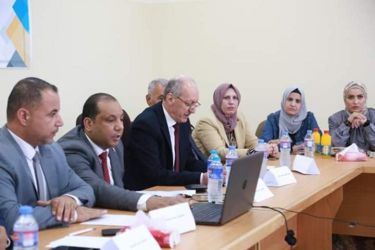 خلال الندوة