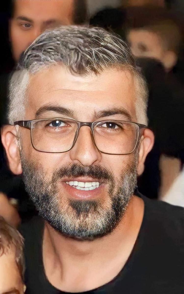 الشاب علاء مطلق