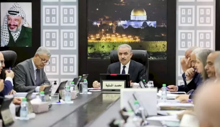 الدكتور محمد اشتية رئيس الوزراء الفلسطيني