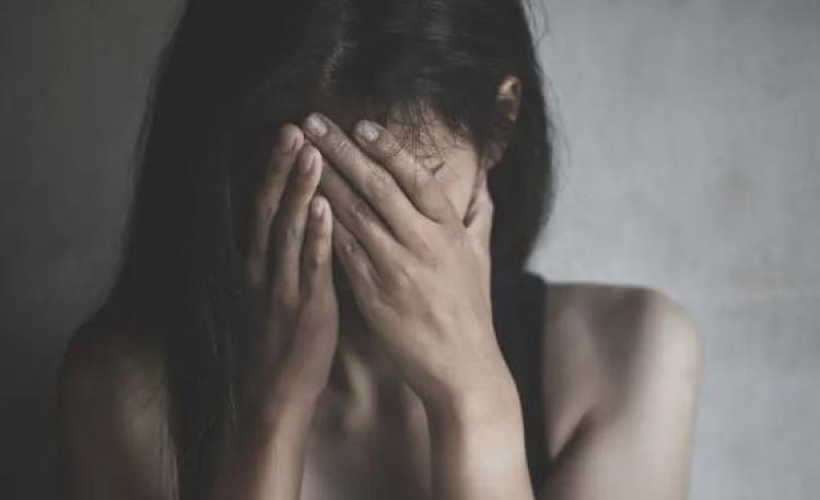 شبكة تهدد الفتيات وابتزازهن جنسياً في مصر