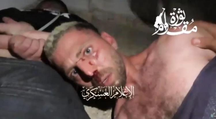 أحد الأسرى لدى كتائب القسام