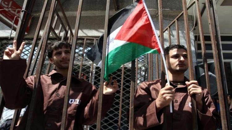 الأسرى الفلسطينيين.jpg