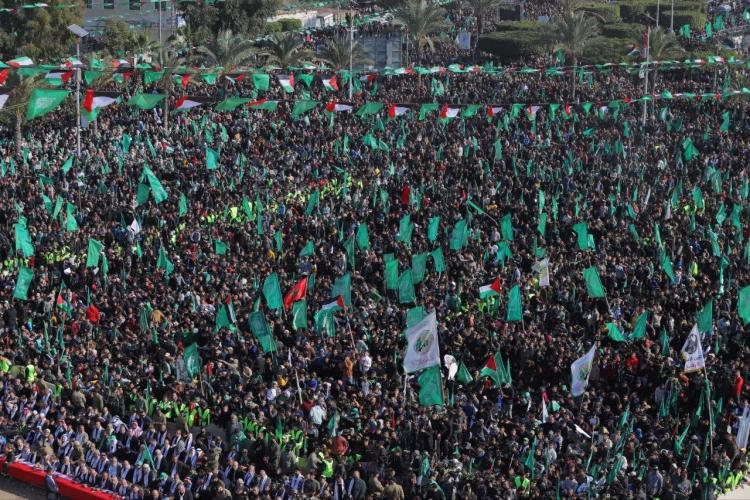 إسرائيل "جندت" 100 ألف فلسطيني في حماس.. هذا ما قاله سيناتور أمريكي
