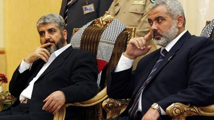 خالد مشعل (يسار) وإسماعيل هنية،GETTY IMAGES