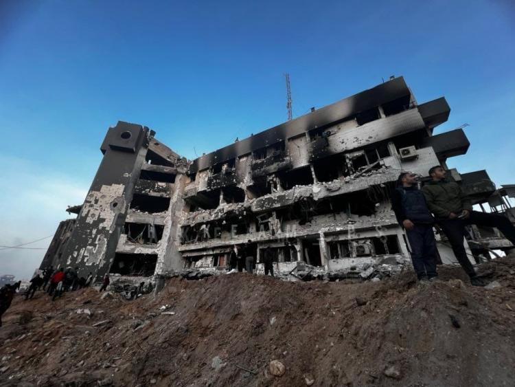الدمار الذي خلفه جيش الاحتلال في مستشفى الشفاء بغزة
