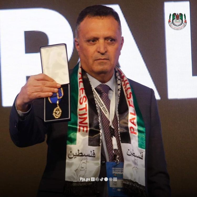 نقيب الصحفيين الفلسطينيين ناصر ابو بكر