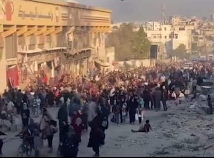 نزوح آلاف الغزيين من شرق غزة الى غربه