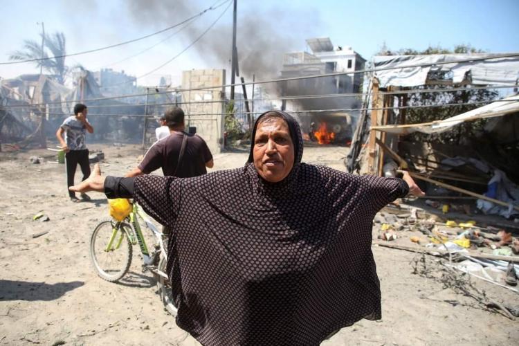 من مجزرة خان يونس