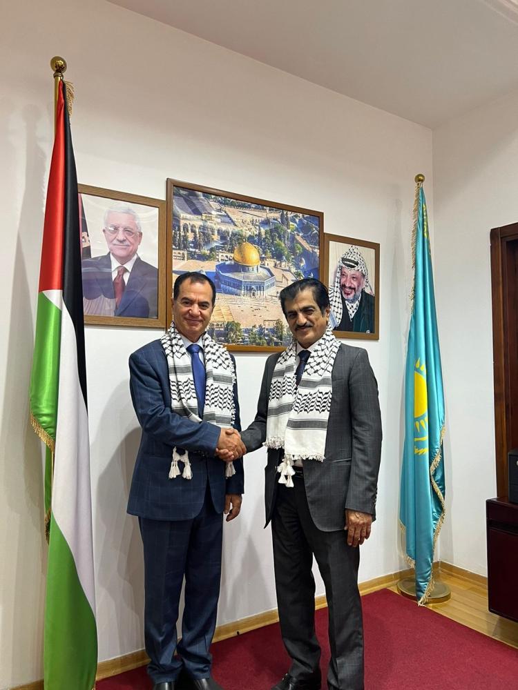السفير منتصر أبو زيد مع نظيره القطري عبدالله الجابر
