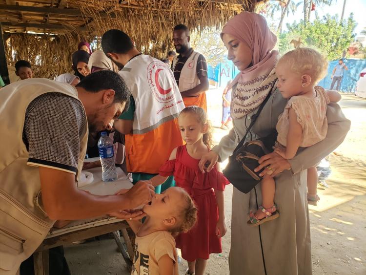 حملة التطعيم ضد شلل الأطفال ـ جمعية الهلال الأحمر الفلسطيني