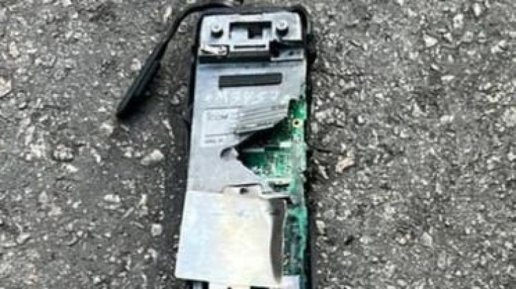 جهاز راديو آيكوم انفجر في لبنان - صورة من مواقع التواصل