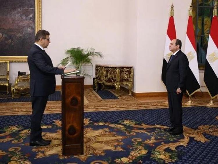 اللواء حسن رشاد يؤدي اليمين أمام الرئيس المصري عبدالفتاح السيسي
