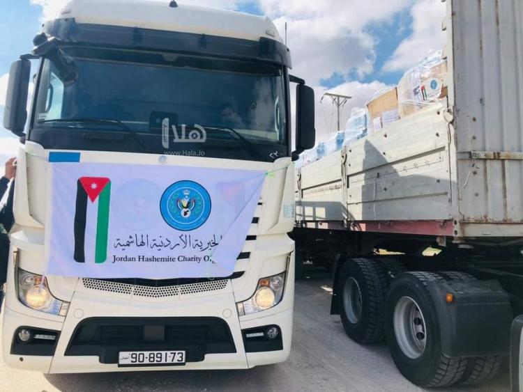 احدى الشاحنات