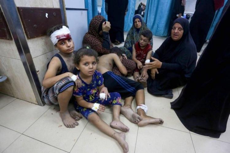 أطفال ونساء جرحى نتيجة غارة إسرائيلية