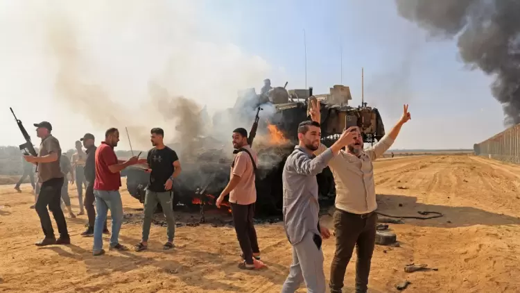 استيلاء شبان على دبابة يوم السابع من أكتوبر