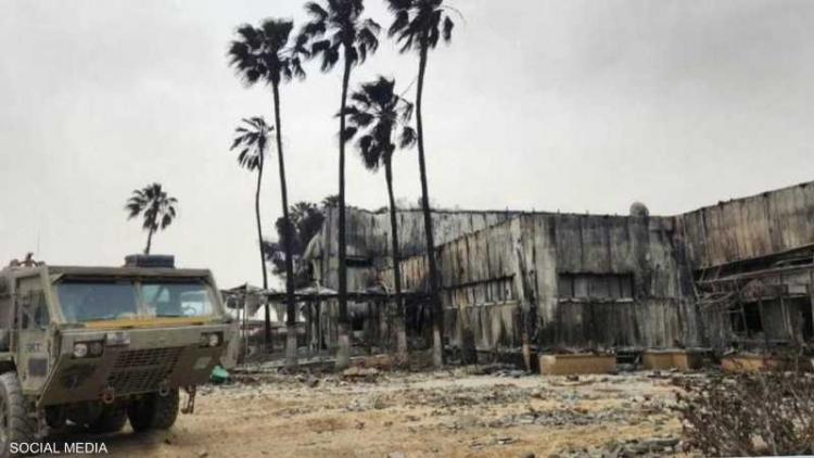 صالة المغادرين في معبر رفح عقب حرقها من قبل جيش الاحتلال