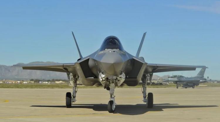 مقاتلة أميركية من طراز F35