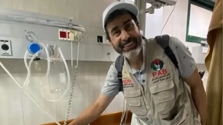طبيب مغربي