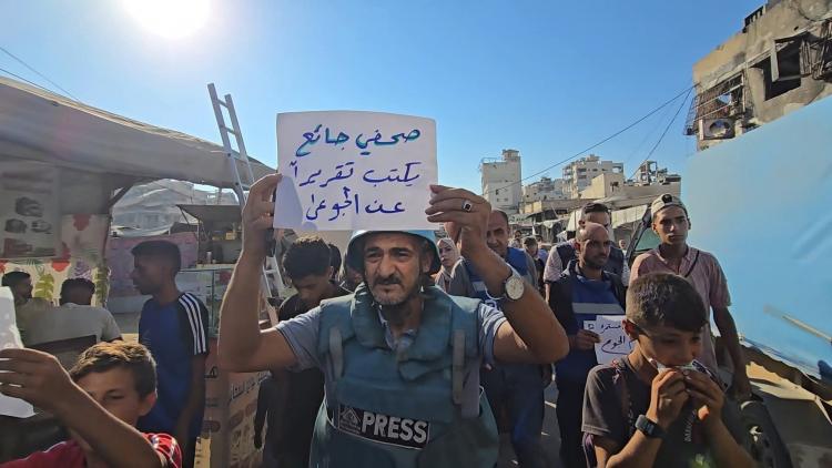 الصحفي وسام ابو زيد