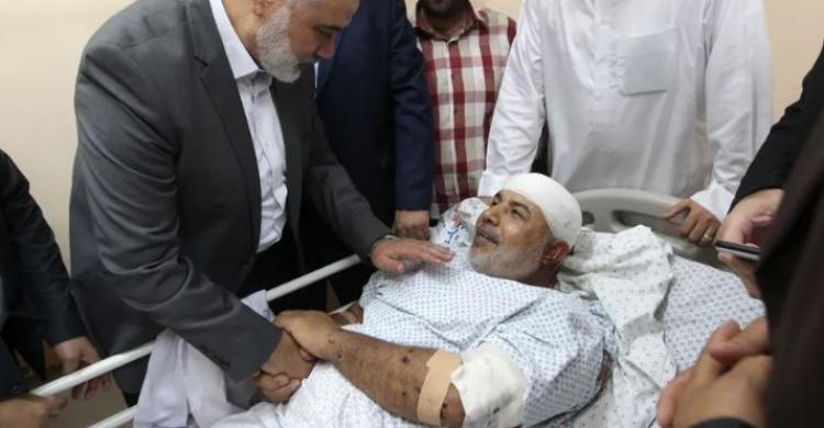 إسماعيل هنية وتوفيق أبو نعيم