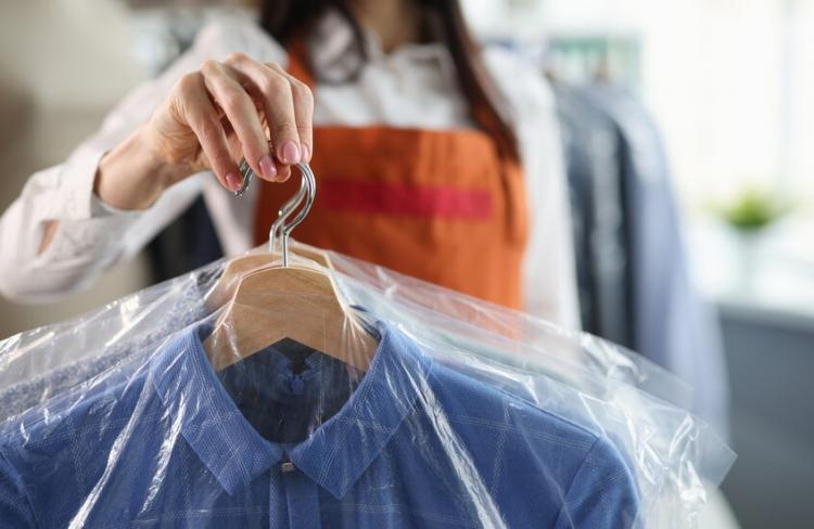 التنظيف الجاف