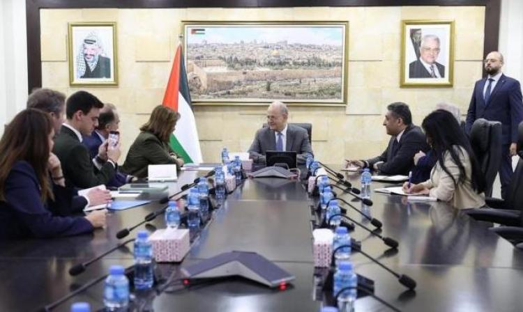 اجتماع رئيس الوزراء مع وفد من المجلس الأوروبي في رام الله