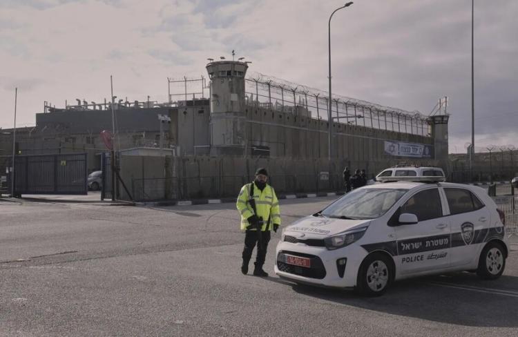 سجون الاحتلال