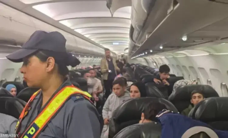 الفلسطينيون العالقون