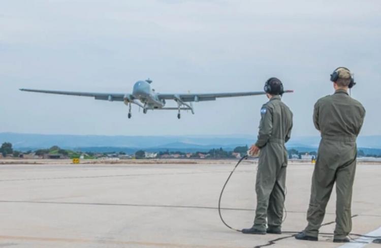 طائرة مسيرة