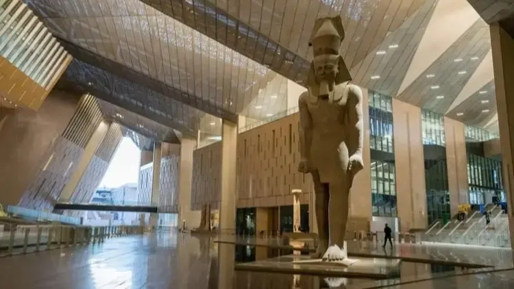 المتحف المصري الكبير