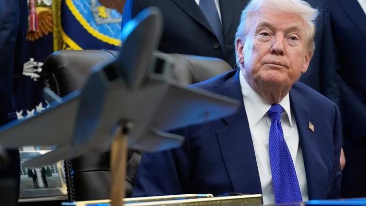 الرئيس الأمريكي دونالد ترامب