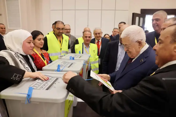 الرئيس محمود عباس خلال انتخابات حركة فتح