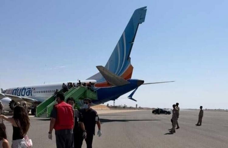 إجلاء ركاب طائرة "فلاي دبي" في مطار تبوك بالمملكة العربية السعودية
