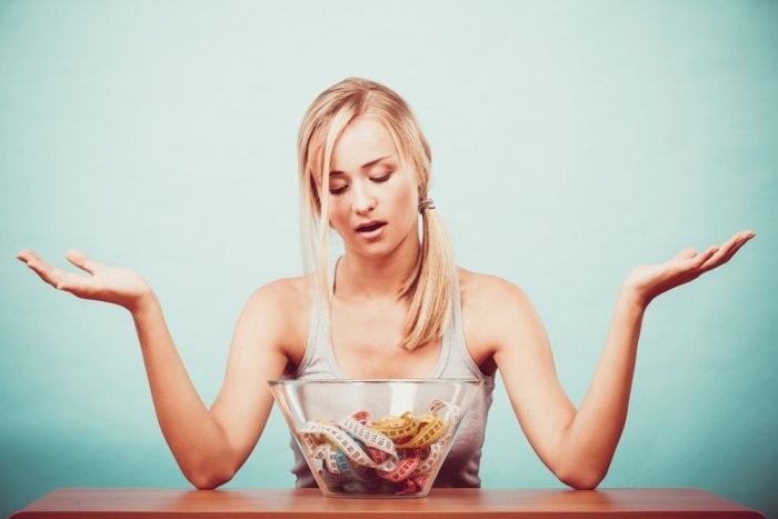 6 عادات غير متوقعة تتسبب في زيادة وزنك دون أن تنتبه